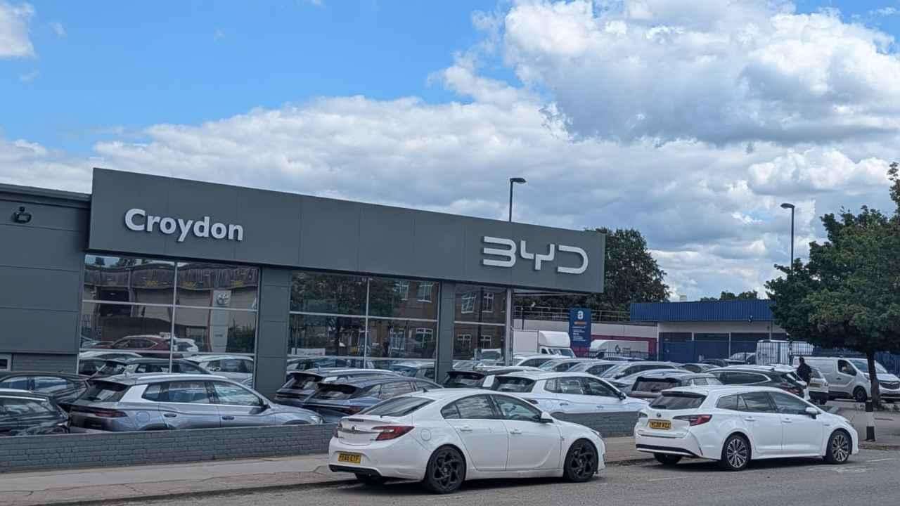 London EV Drivers Face Severe Cost Spike in Heatwave.jpg